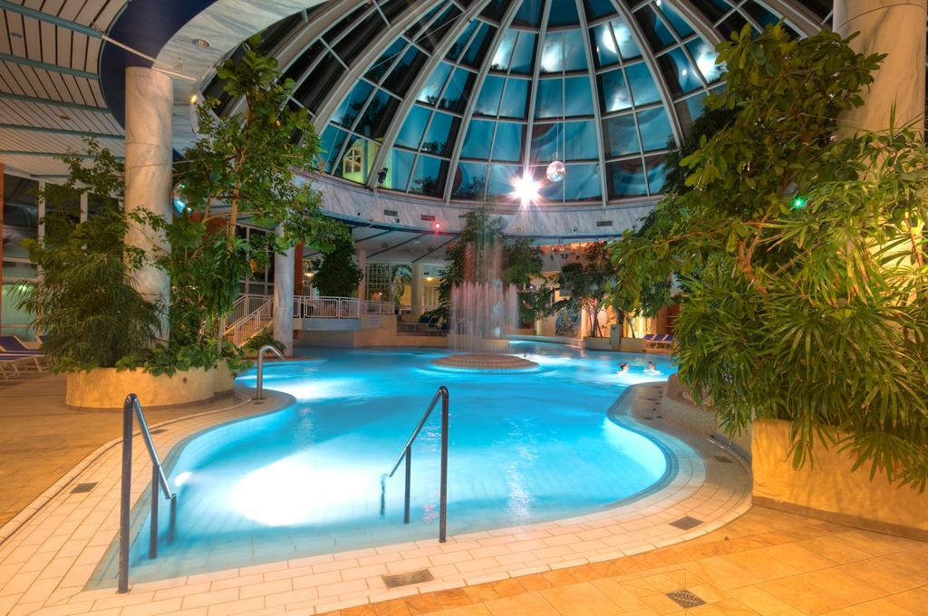 באד ליפספרינגה Vital Hotel Westfalen Therme Wellness Resort & Spa מראה חיצוני תמונה